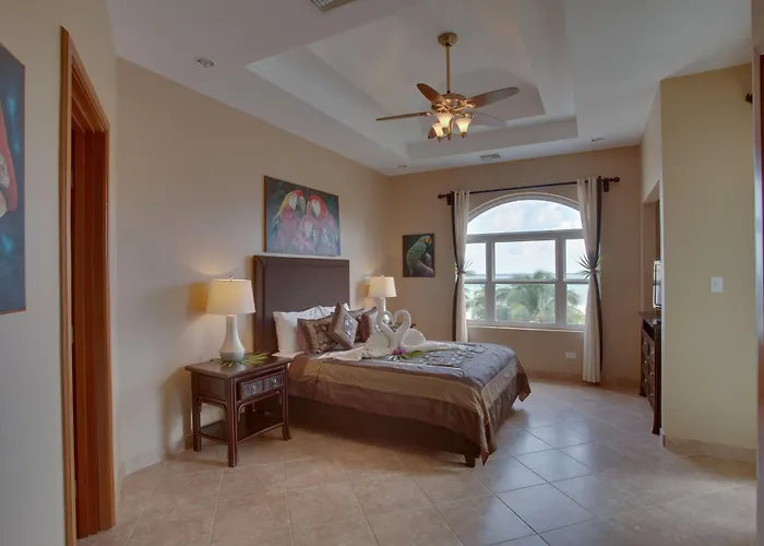 Grand Caribe Belize Resort 4*
